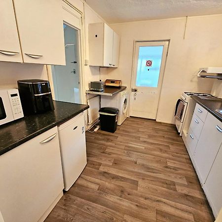 Cozyhome-3Br-5Guest#Netflix#Parking#Garden ノッティンガム エクステリア 写真
